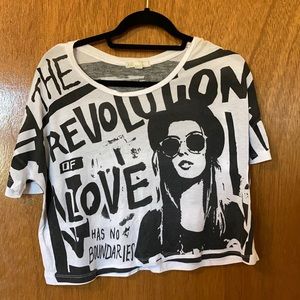 🔥3FOR$30🔥 Black and white graphic tee